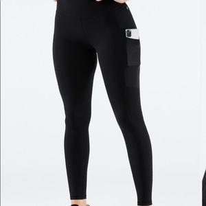 Fabletics | Mila High-Waisted Pocket Leggings Ankle